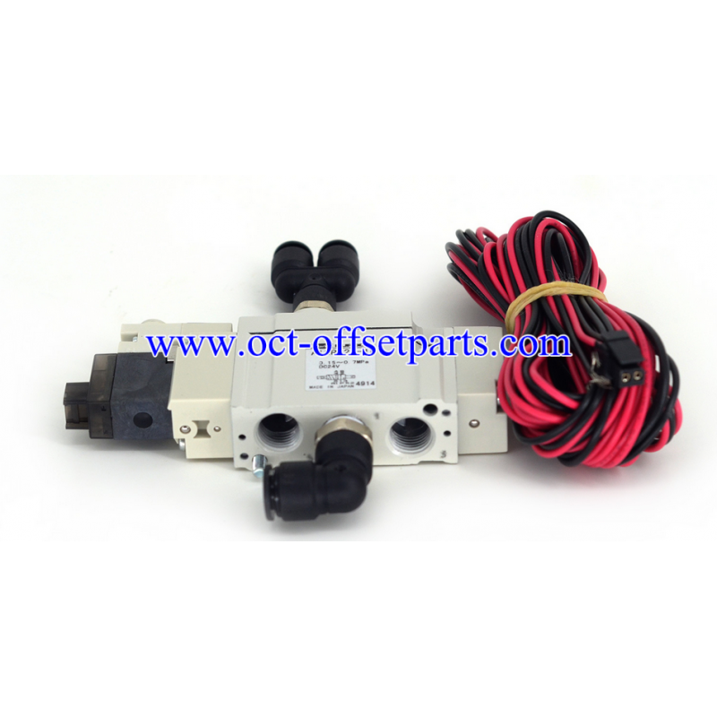 Komori LS machine valve, part numbers 764-1312-200 and 7641312200, made in Japan.